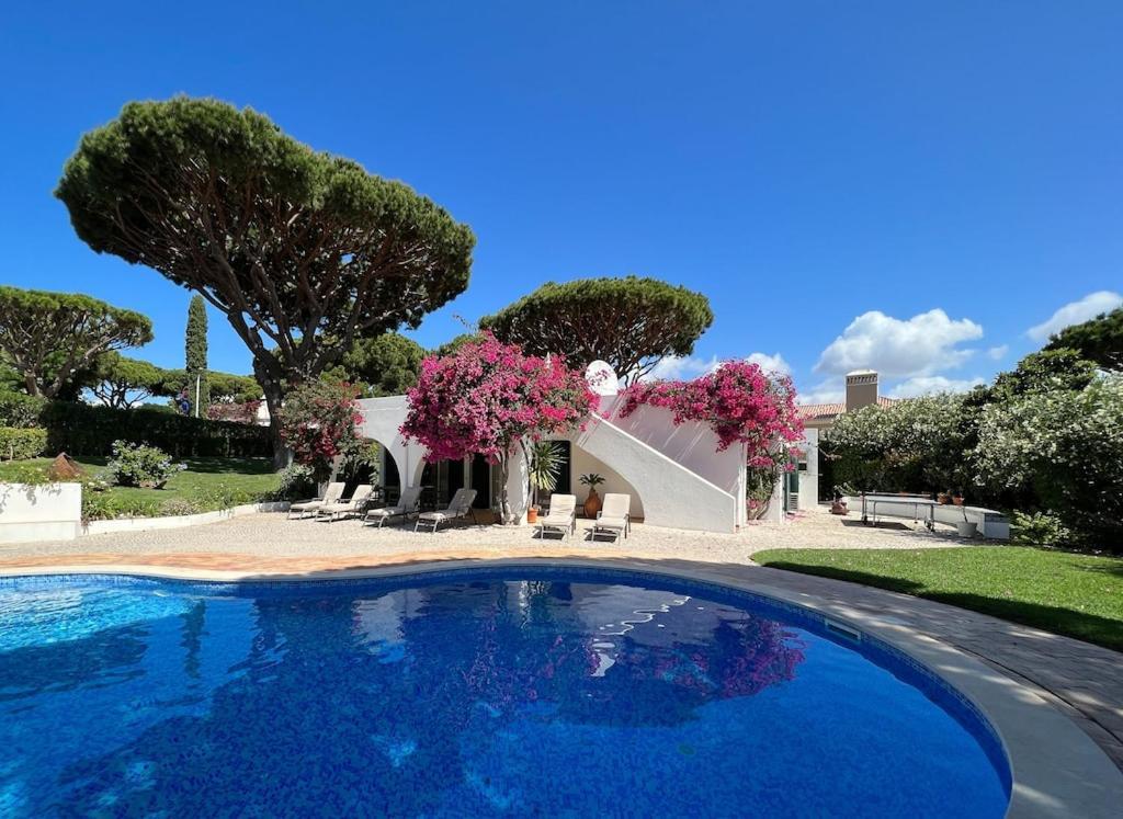 Traditional 3 Bedroom Villa With Great Pool In The Heart Of ואלה דה לובו מראה חיצוני תמונה