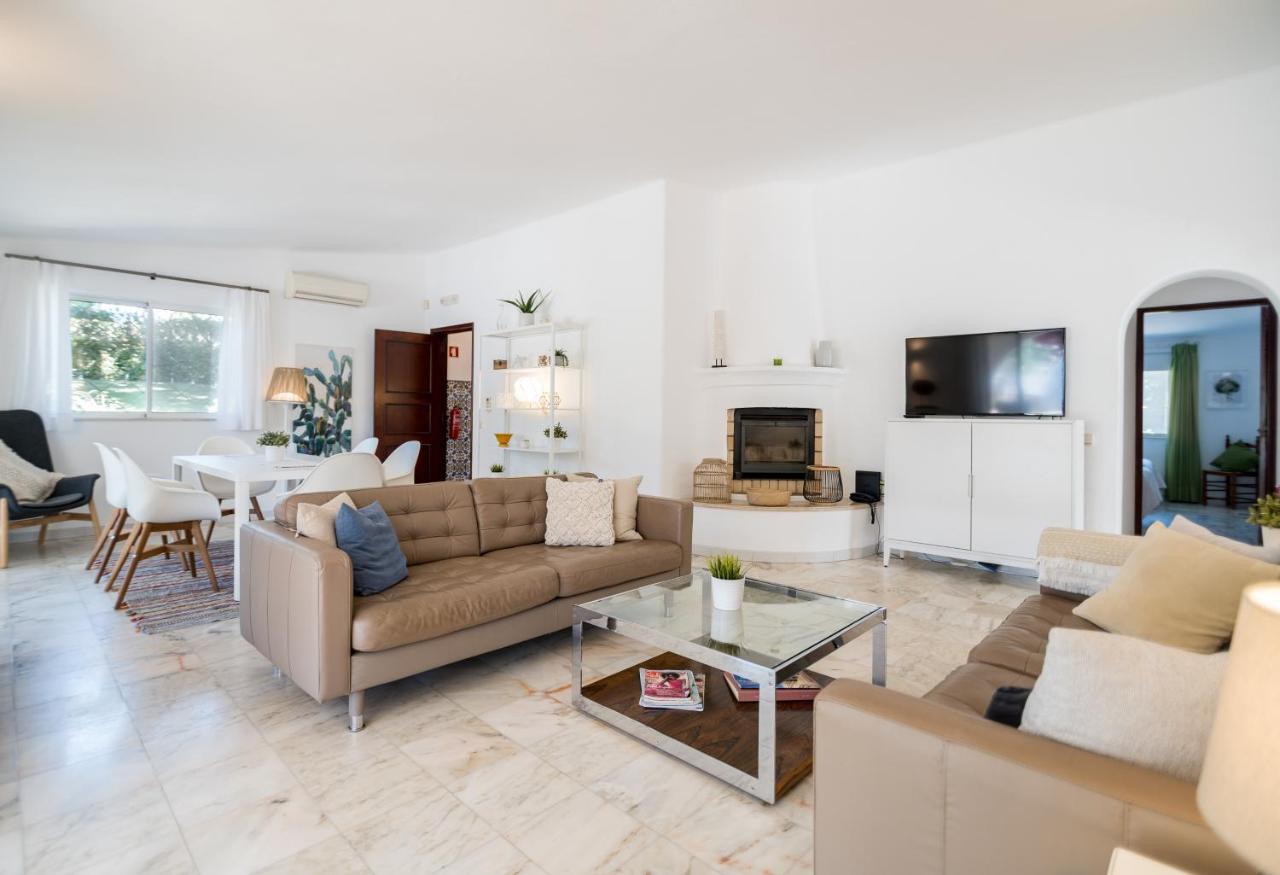 Traditional 3 Bedroom Villa With Great Pool In The Heart Of ואלה דה לובו מראה חיצוני תמונה