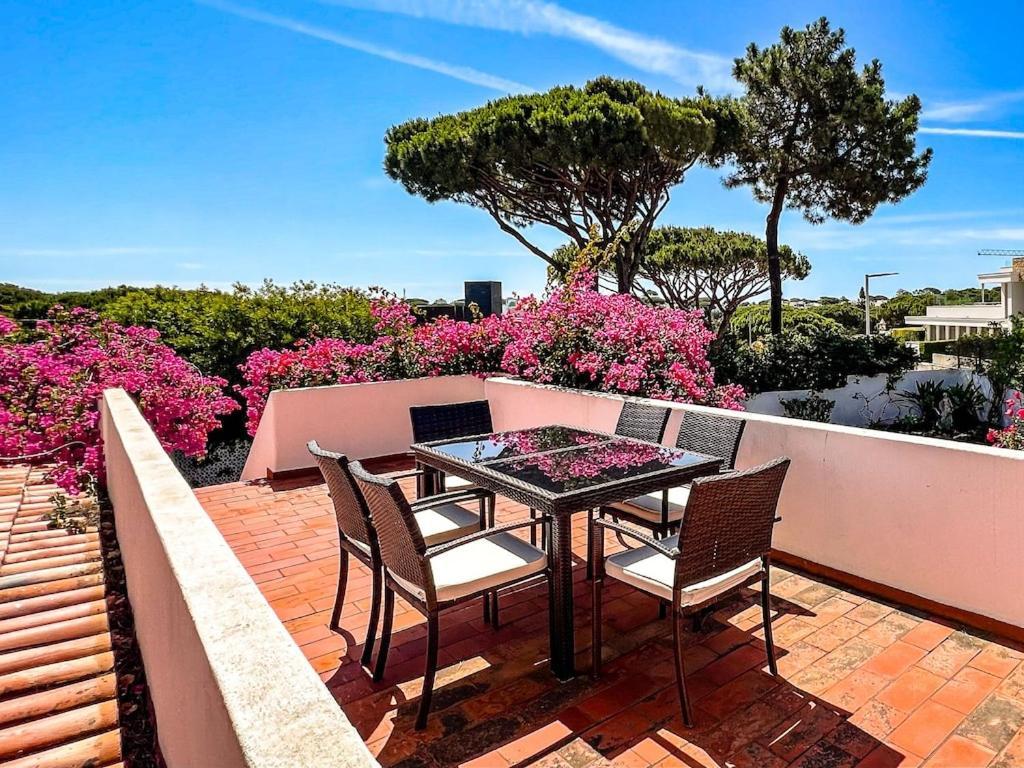 Traditional 3 Bedroom Villa With Great Pool In The Heart Of ואלה דה לובו מראה חיצוני תמונה